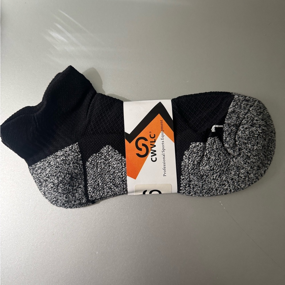 Black women’s running socks